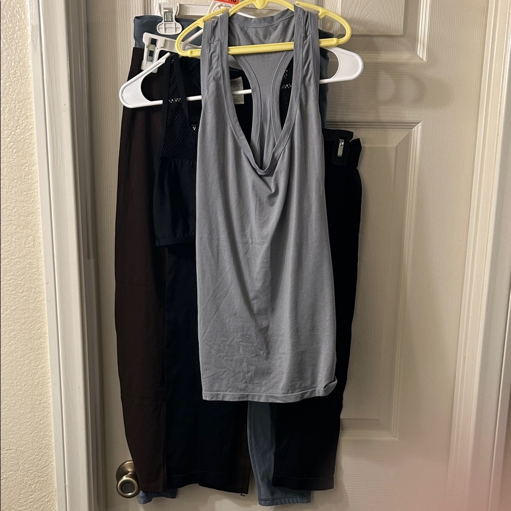 2 items size M
